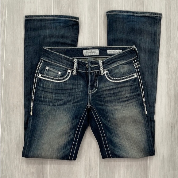 Buckle Daytrip Jeans - Picture 2 of 6